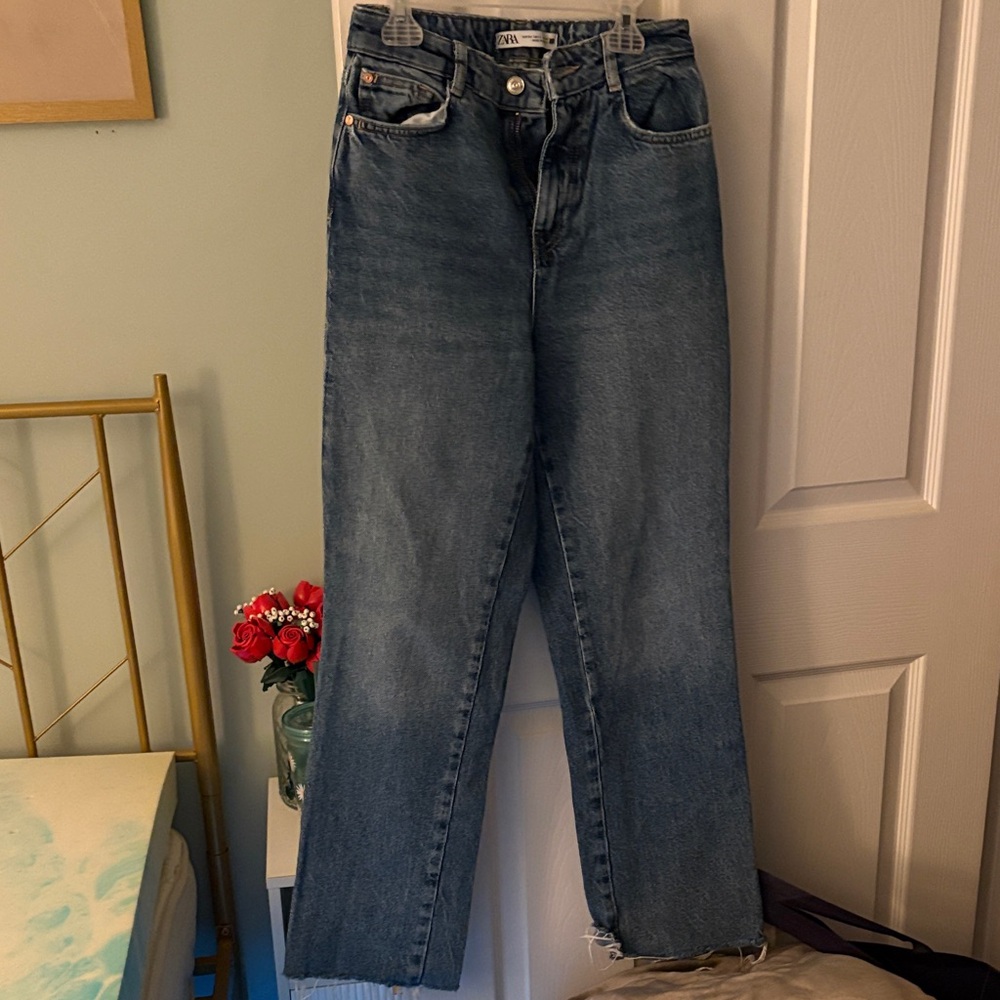 Zara Women's Classic Blue Straight Leg Jeans